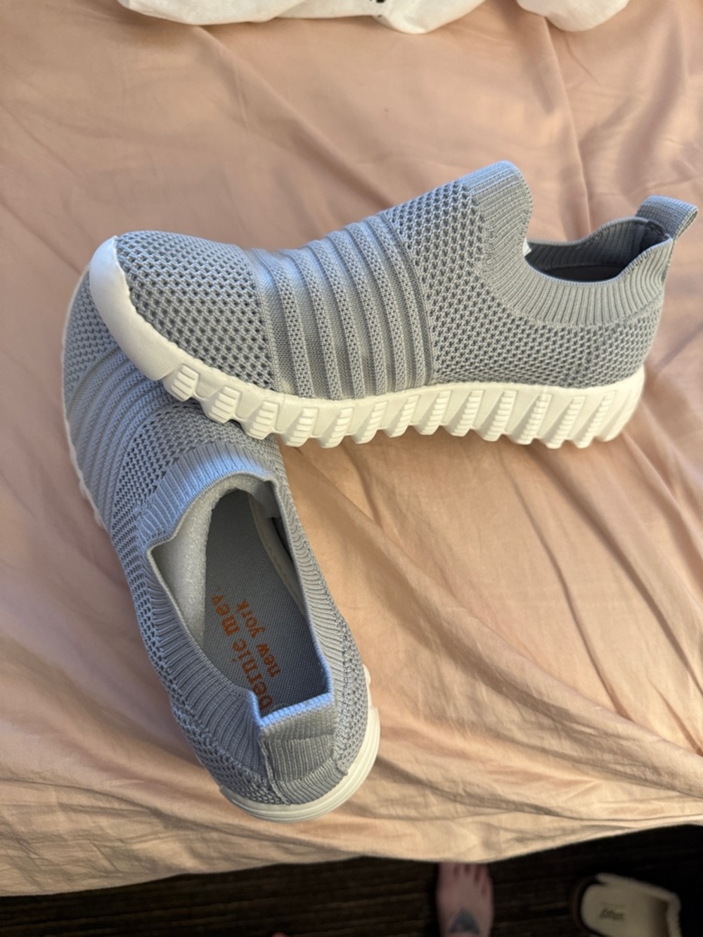 bernie mev. Grey Slip-On Knit Sneakers